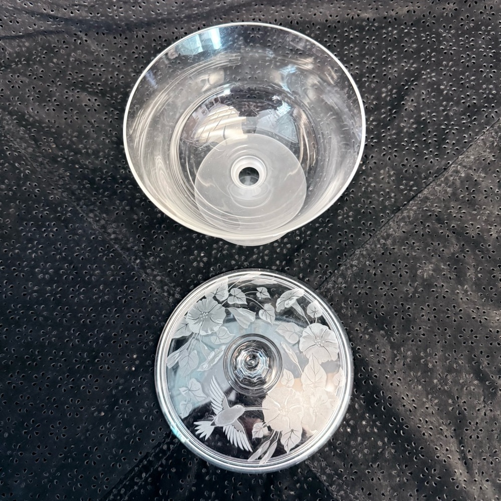 Avon Hummingbird etched crystal covered candy dish - Picture 3 of 4